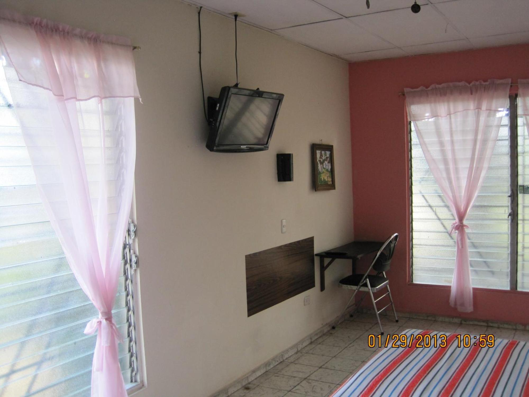 Hostal Dona Marta San Salvador Eksteriør bilde