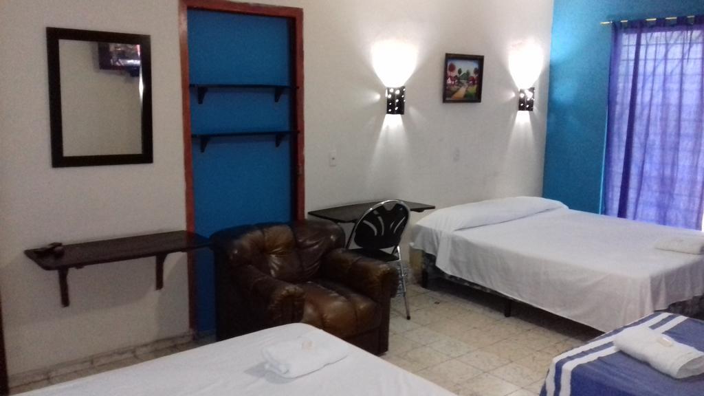Hostal Dona Marta San Salvador Eksteriør bilde