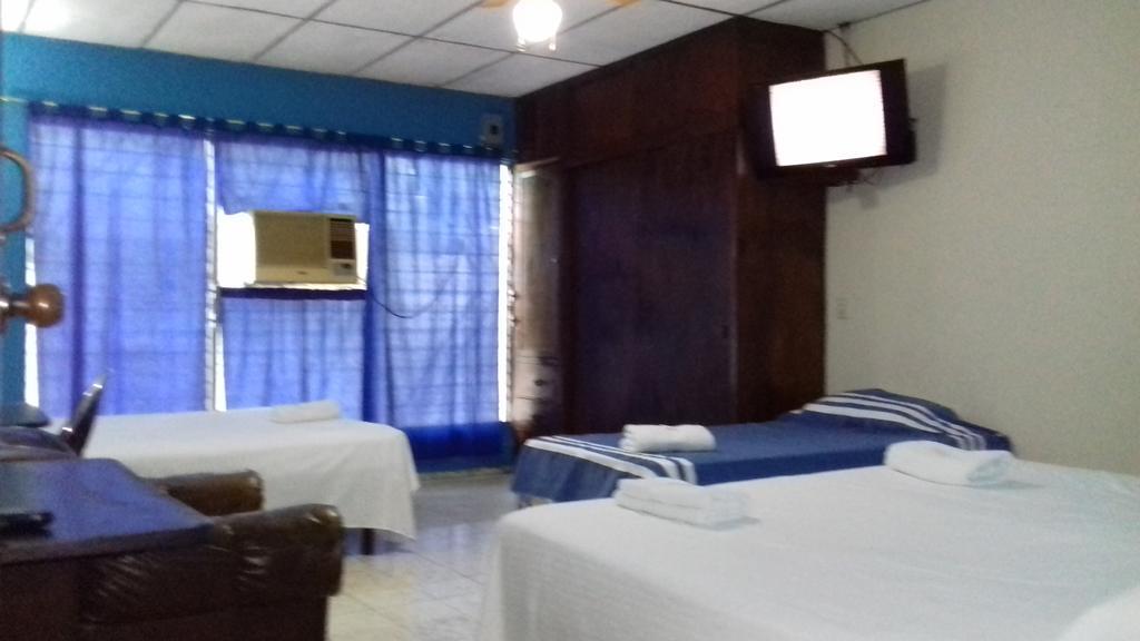 Hostal Dona Marta San Salvador Eksteriør bilde
