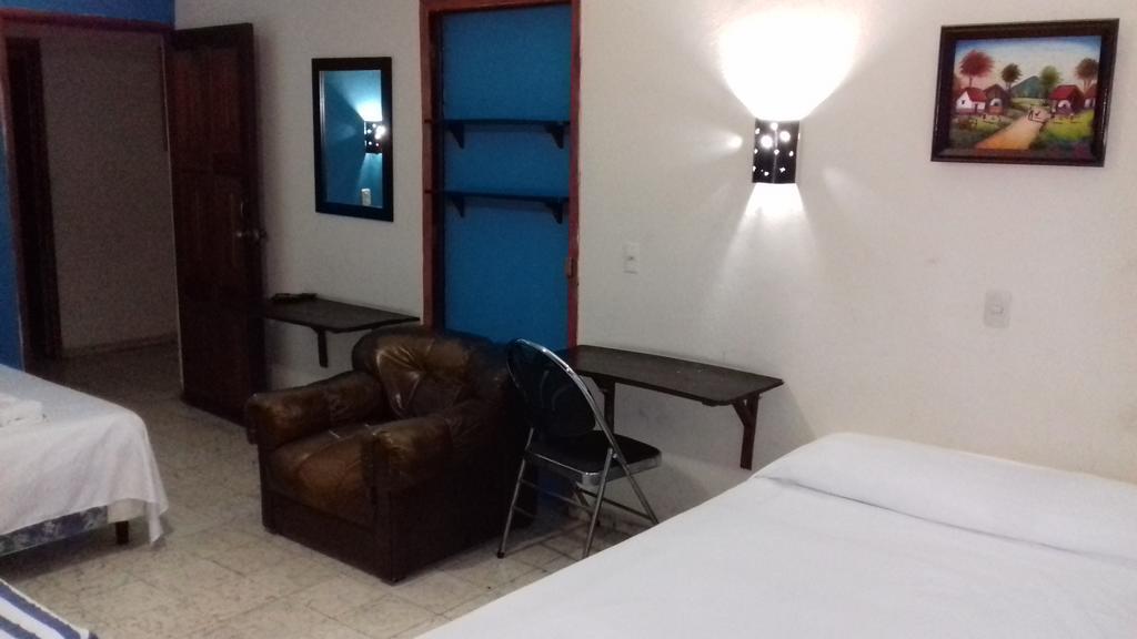 Hostal Dona Marta San Salvador Eksteriør bilde