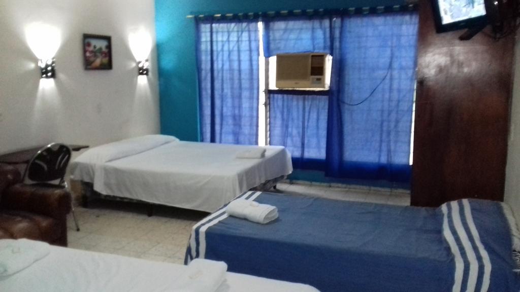 Hostal Dona Marta San Salvador Eksteriør bilde